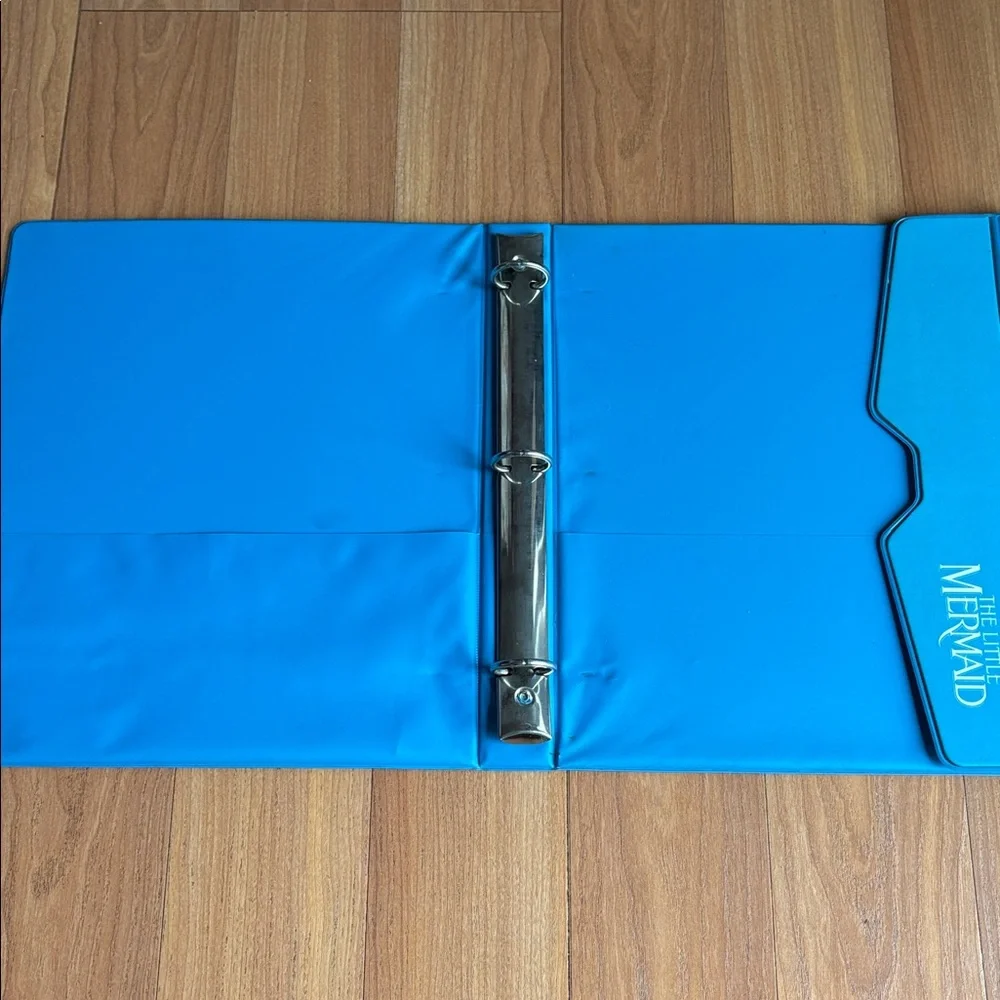 Vintage Little Mermaid Binder Finder binder with Velcro flap closure